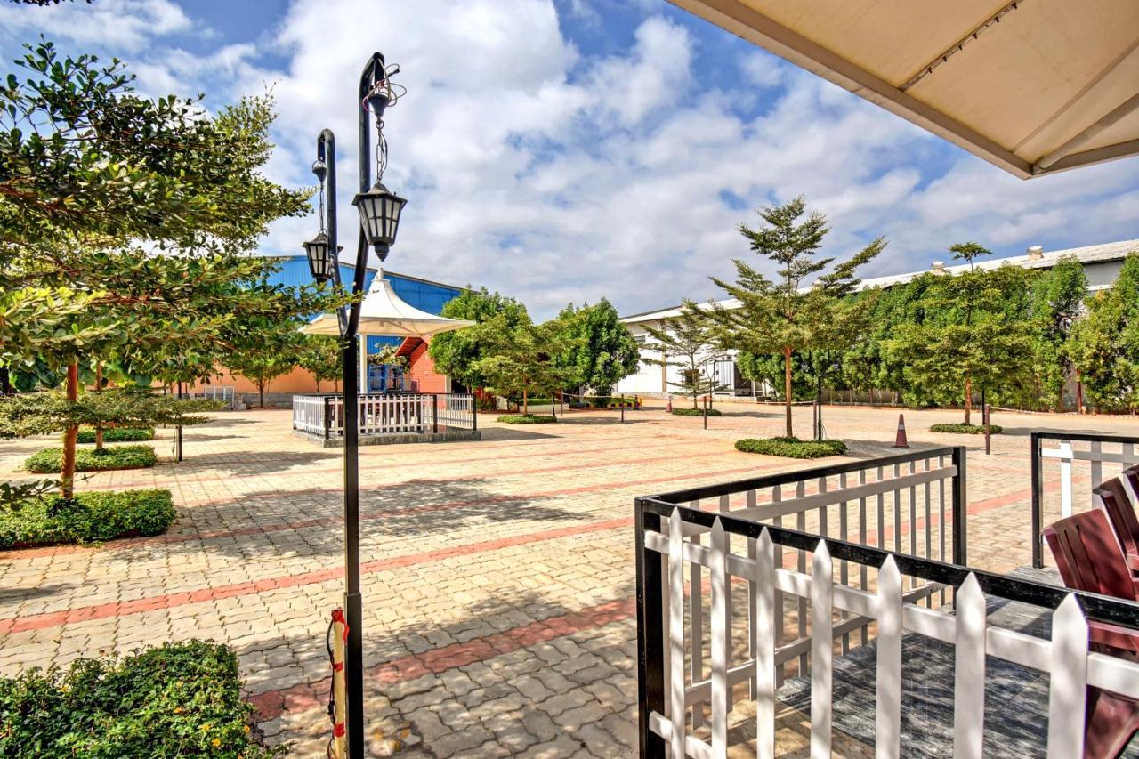 Rashi Comforts By Coastal Dine Hotel Dobbaspet Bagian luar foto